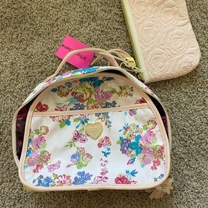 Betsey Johnson Accessory Toiletries Bag